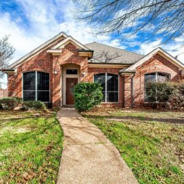 1121 Courtney Ln, Lewisville, Texas 75077