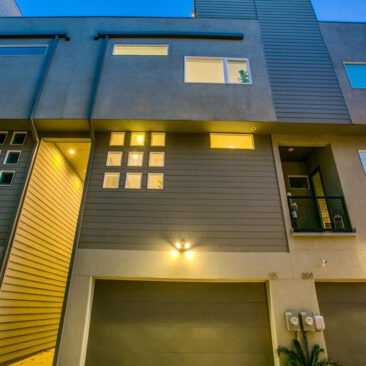 1214 Hyde Court,  Dallas, TX 75215