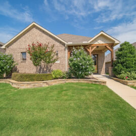 5712 Eagle Mountain Dr, Denton, TX 76226